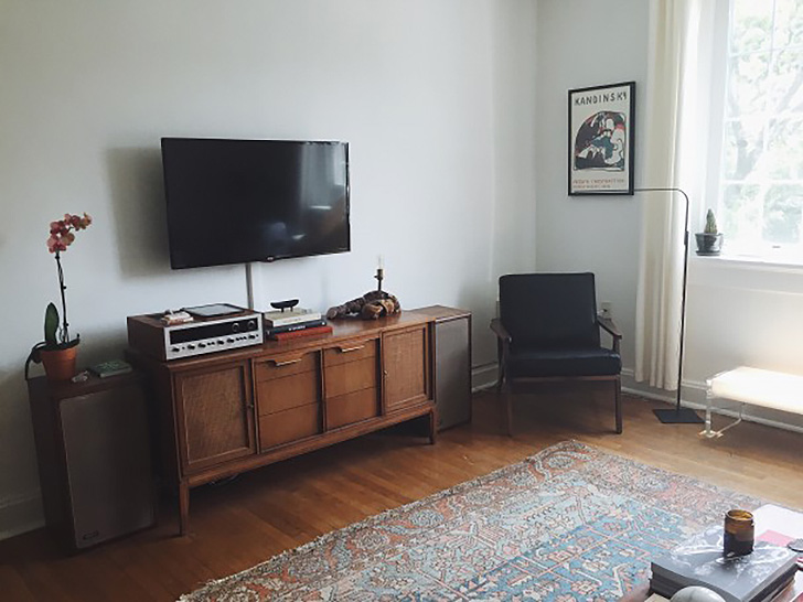 Living room with Sanna leather chair