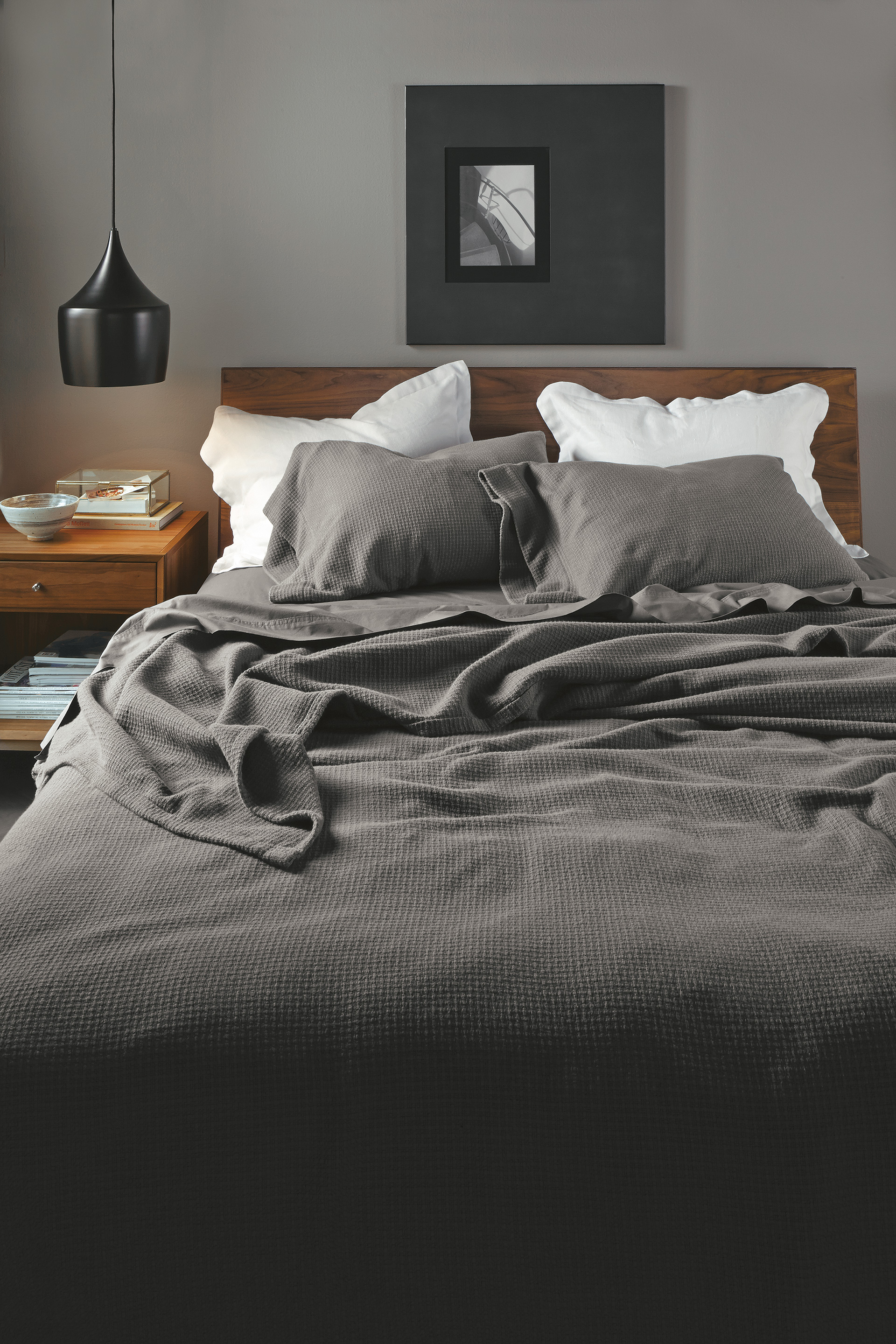 Cotton-weave blanket with Manhattan frame