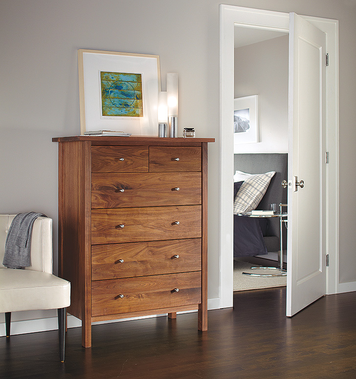 Sherwood wood dresser with Elise table lamps