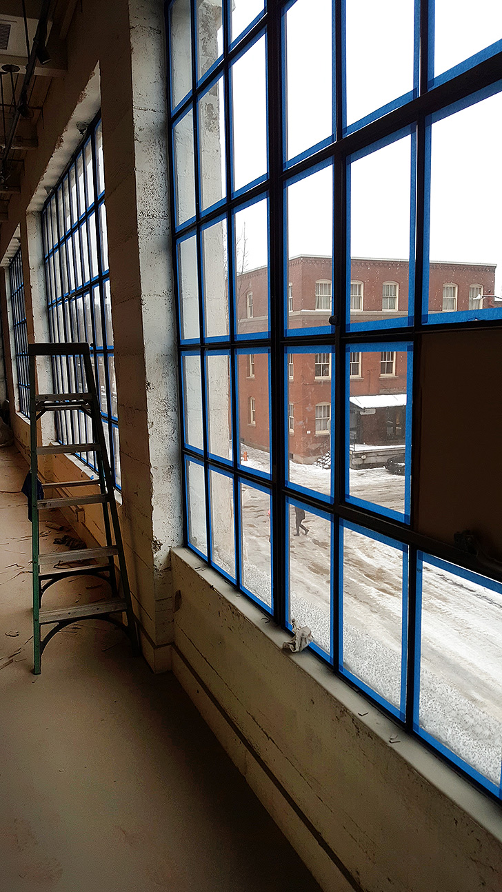 Room&Board_Portland_restored_warehouse_windows