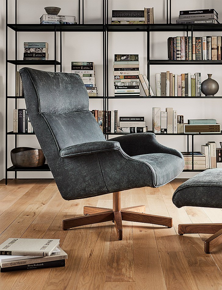 Beau_swivel_lounge_chair_black_nubuck