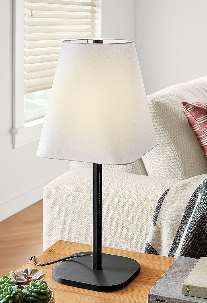 Contemporary lighting: Barlow table lamp