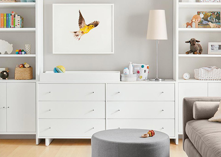 Moda dresser with changing table