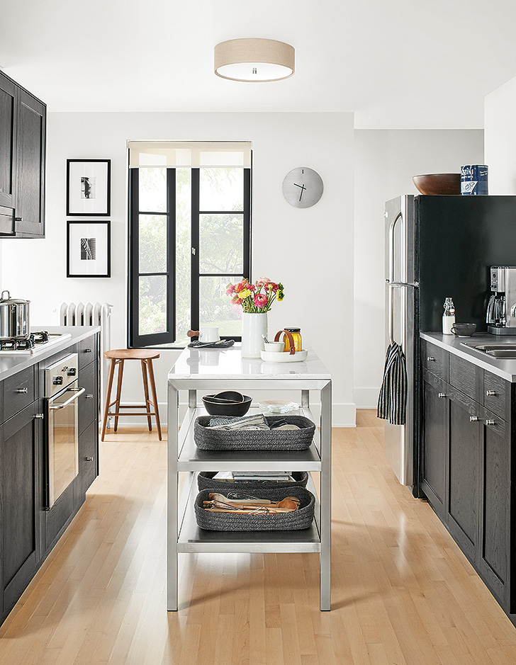 Portica kitchen counter with shelves
