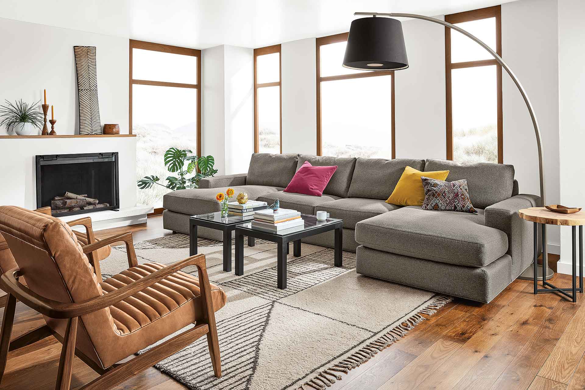 Living Room With Sectional And Chairs Layout