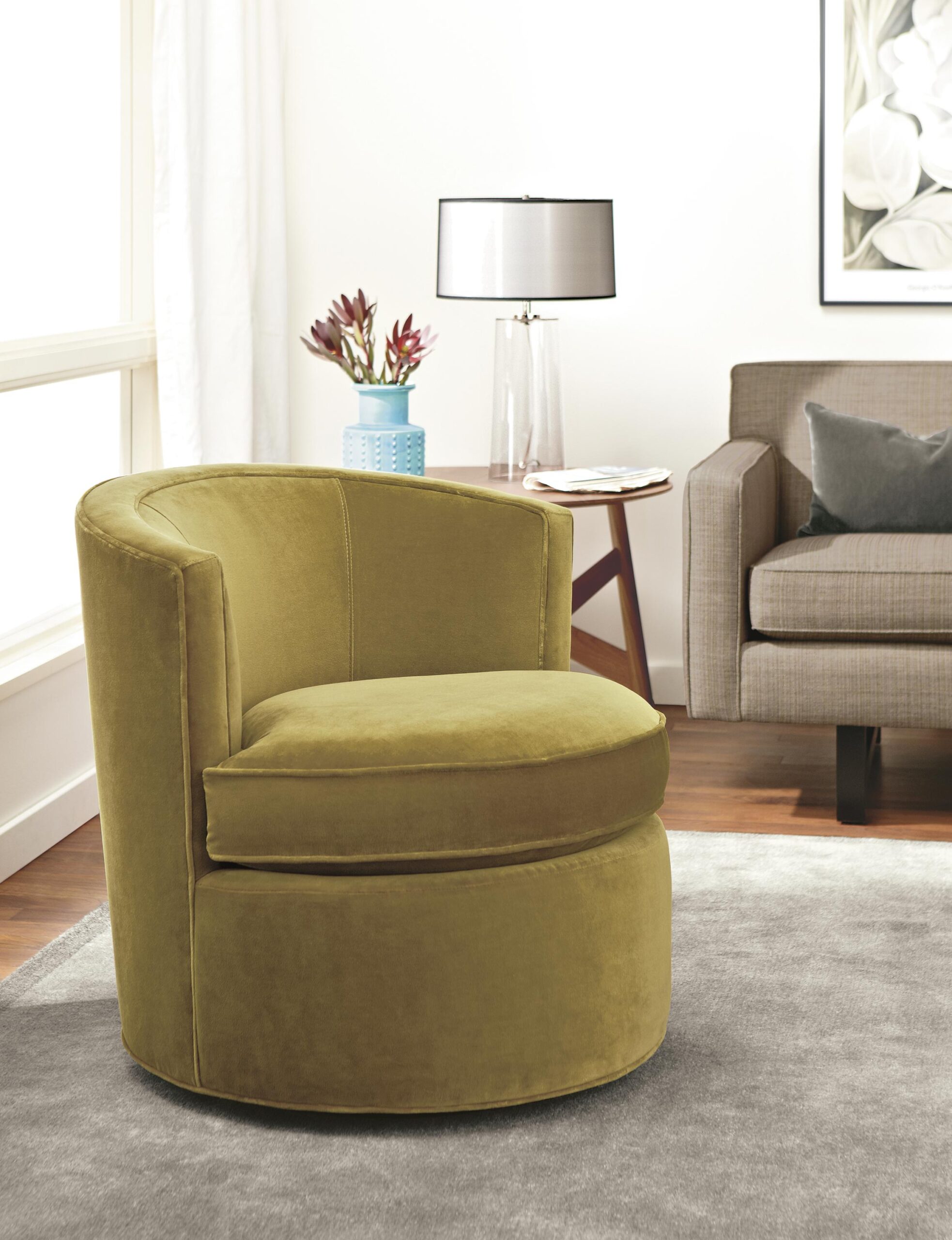 How to Find Accent Chairs for Small Rooms Room & Board