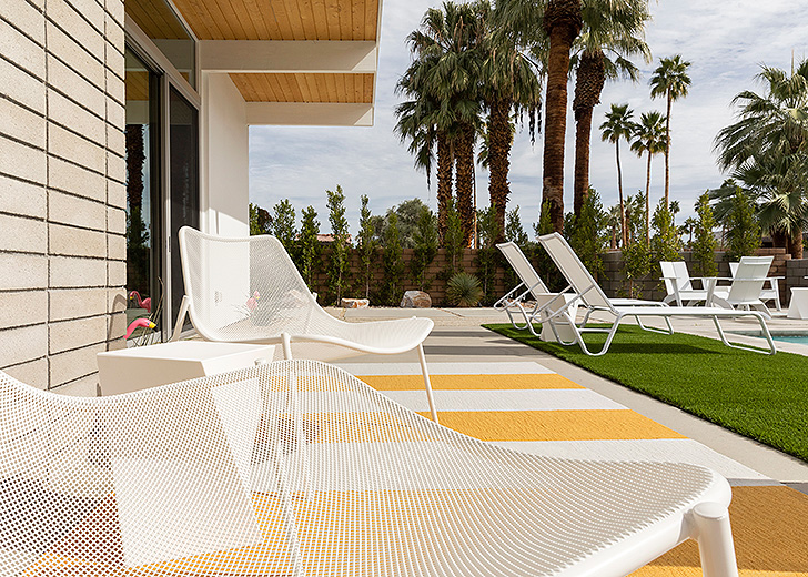 Poolside views of the Modernism Week featured home: Desert Eichler