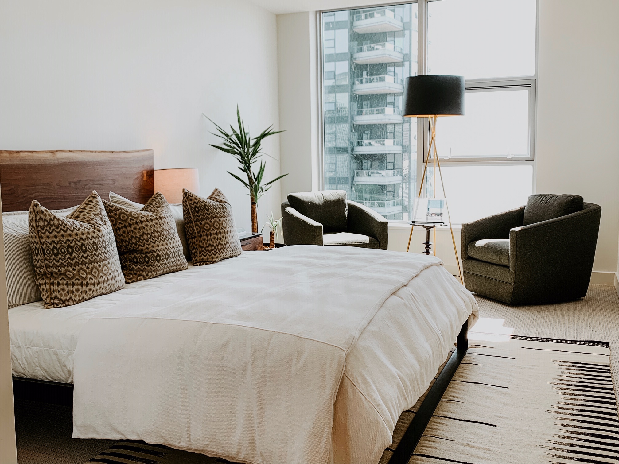 Home Tour Condo Living In San Go Room Board