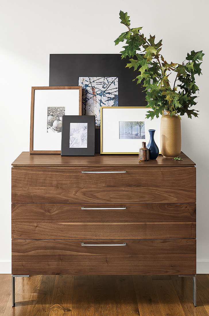 Mixed metal picture frames