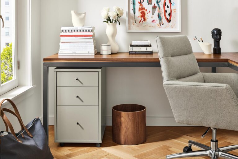 https://www.roomandboard.com/blog/wp-content/uploads/2021/07/sequel_305027_22e-768x512.jpg